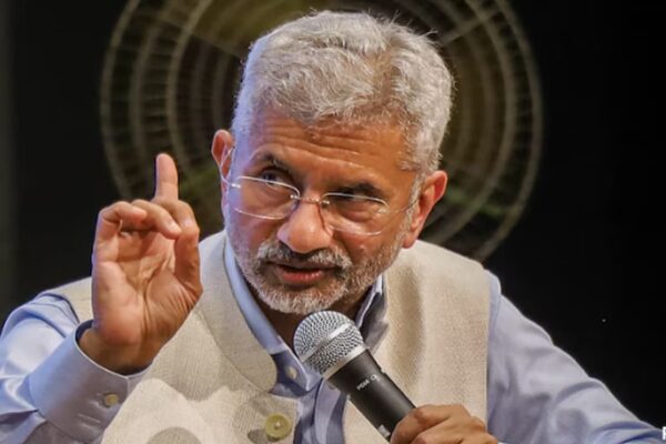 S Jaishankar’s answer on Kashmir question, Pakistani journalist has stopped speaking