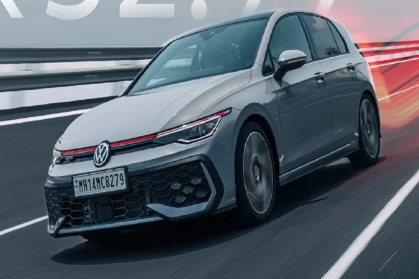 Volkswagen Golf GTI has been launched in India, large features available at a price of Rs 53 Lakh
