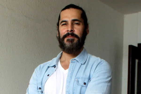 Mithi River Silt Removal Scam Dino Morea appears before Ed in Mumbai