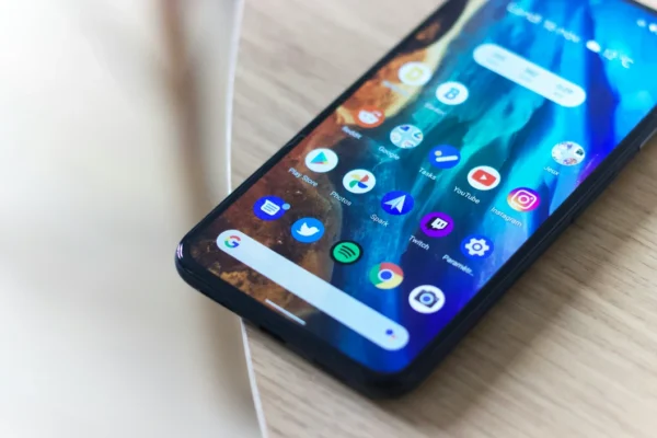 The Indian government has issued an Android warning phone can be hacked